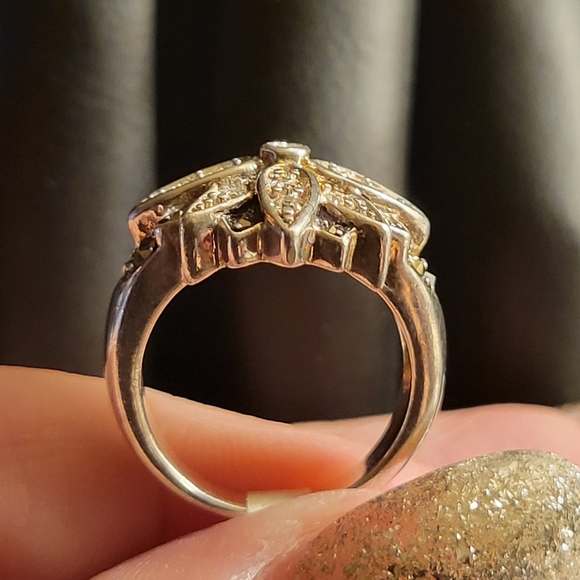 925 Sterling Silver, CZ and Marcasite Starburst Ring - Picture 3 of 6